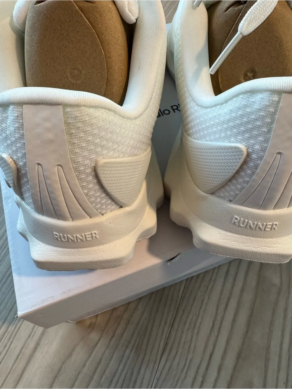ALO Yoga Women's All-White Knit Platform Sneakers